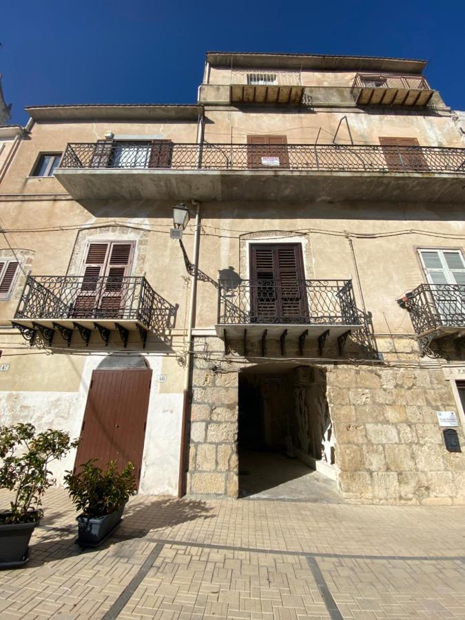 Cortile Umberto Appartement Racalmuto Buitenkant foto